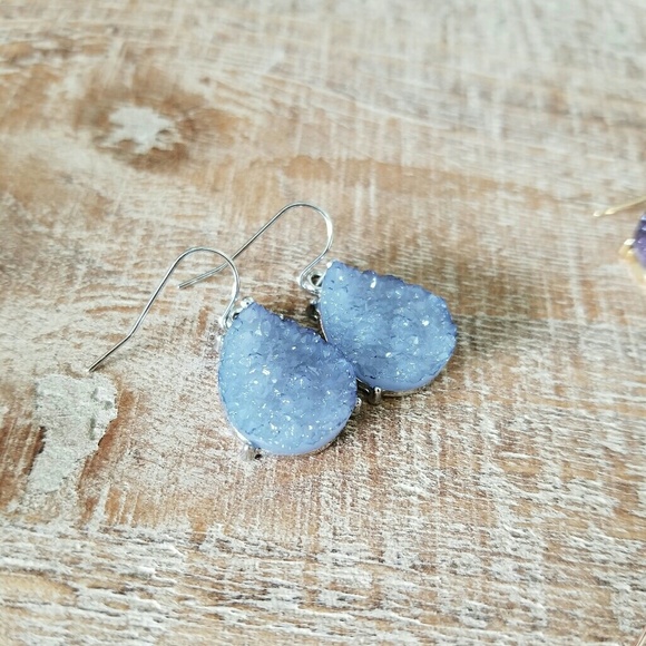 🥳HP🥳 Pear Shaped Druzy Drop Earring - Picture 2 of 7